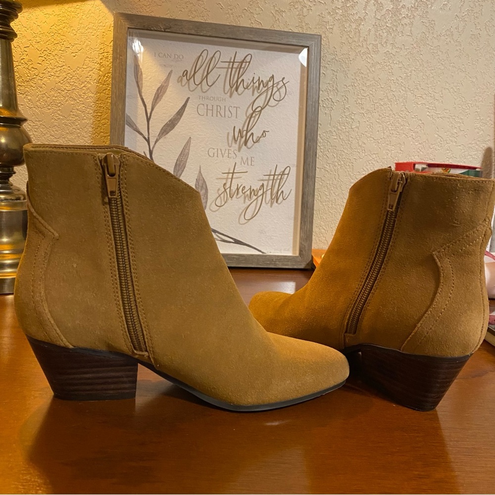 Nine West suede booties - Picture 4 of 7